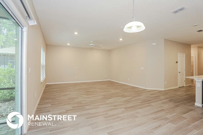 Building Photo - 16180 Blossom Lake Dr