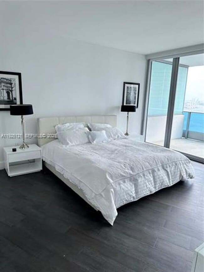 Photo - 200 Biscayne Blvd Way Apartment