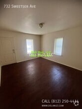 Building Photo - 732 Sweetser Ave