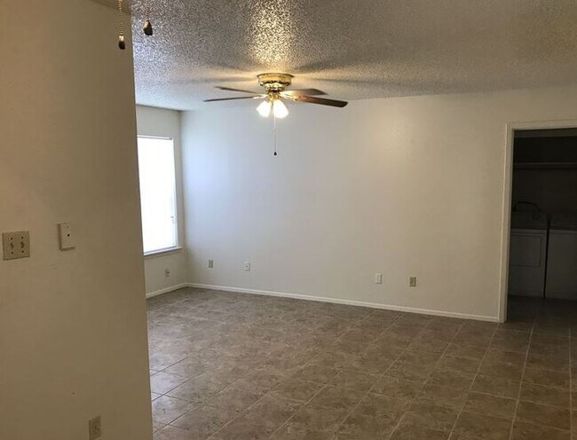 Foto del edificio - 3203 Eagle Hill Ct