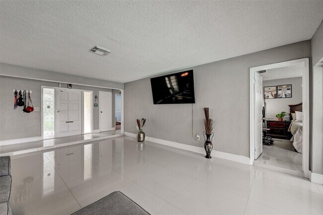 Foto del edificio - 7211 NW 21st St