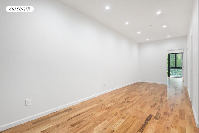 Foto del edificio - 830 Herkimer St