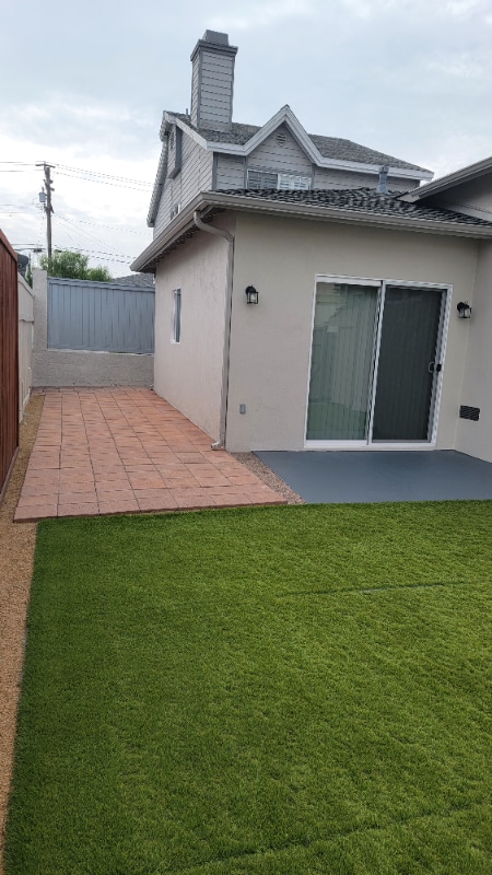 Building Photo - 2204 Aviation Way