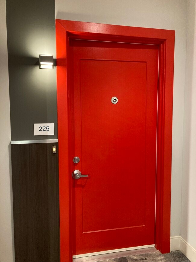 Unidad 225 - 989 S Buchanan St