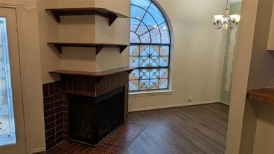 Building Photo - 4434 Point Blvd