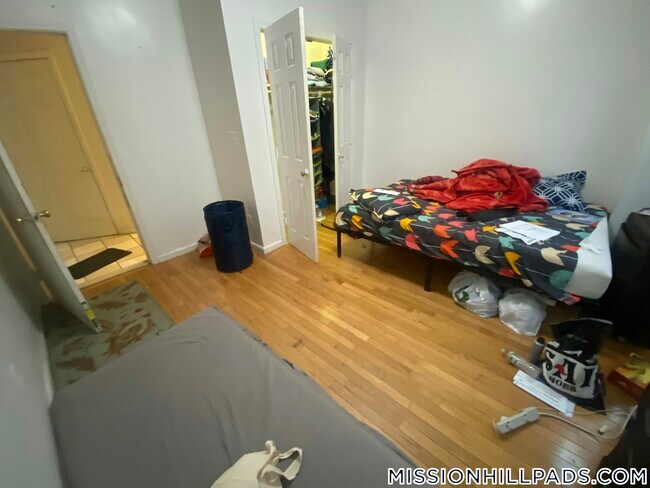 Foto del edificio - 1460 Tremont St