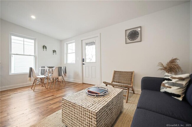 Foto del edificio - 75 Henry St