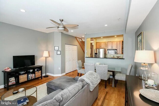 Foto del edificio - 1417 Chapin St NW