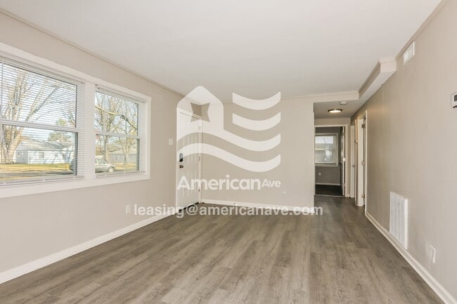 Foto del edificio - 8620 Graham Ln