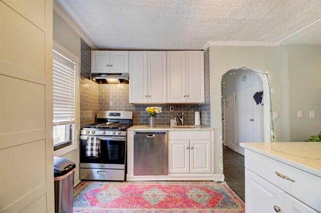 Foto del edificio - 358 6th St