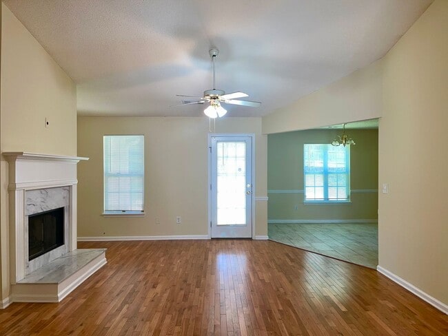 Building Photo - WELCOME HOME!! Beautiful, Spectacular, and Spacious Ranch!