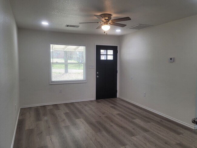 Foto del edificio - 407 Hemlock St