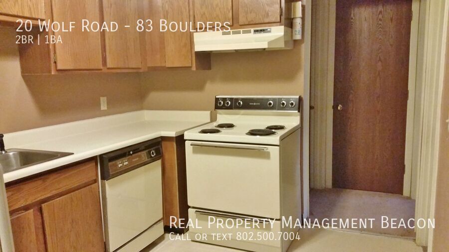 Primary Photo - 20 Wolf Rd