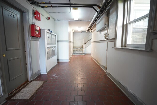 Foto del edificio - 45 Chestnut Hill Ave