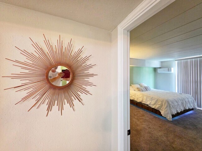 Building Photo - 5400 Memorial Dr