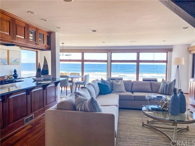 Building Photo - 3416 The Strand