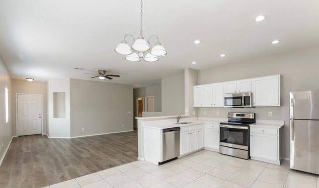 Foto del edificio - 9119 W Cambridge Ave