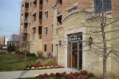 Building Photo - Wolf Ridge Condominium