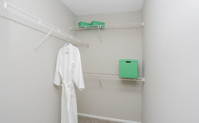 Walk-In Closet - Caledon Apartments