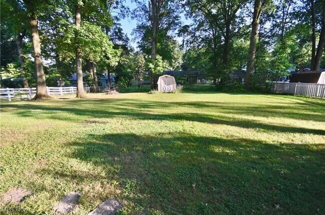 Cobertizo de almacenamiento - 365 Sleepy Hollow Dr