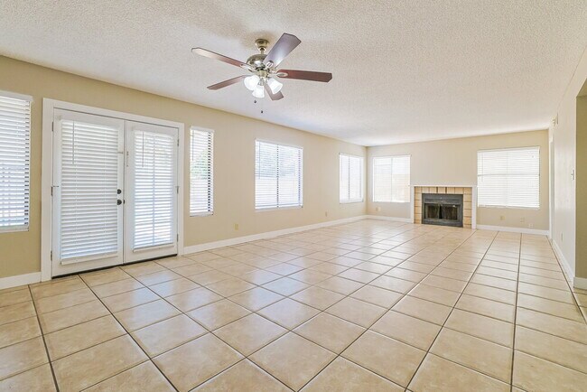 Foto del edificio - 5322 E Greenway St