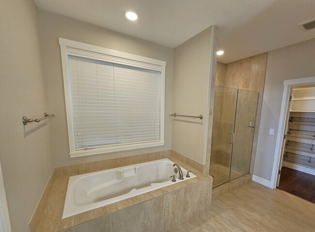 Foto del edificio - 13109 NE 60th Ave