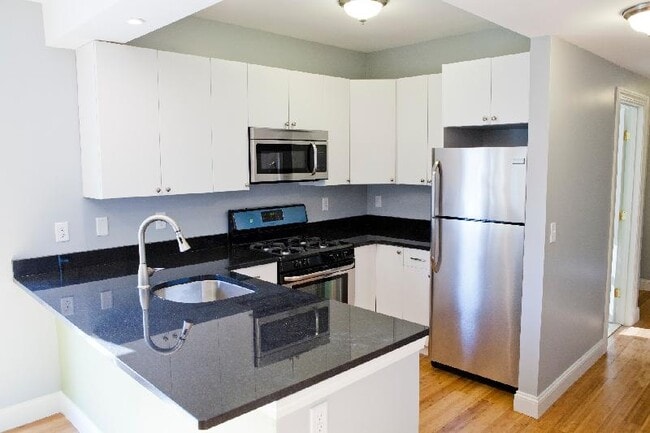 Foto del edificio - 23 Evergreen St