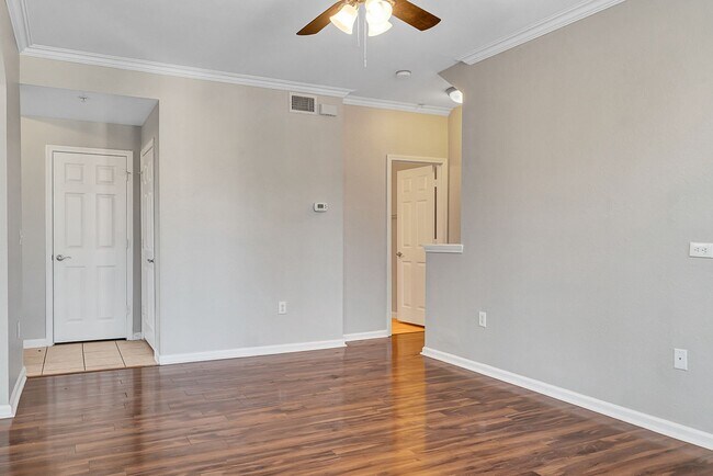 Building Photo - 10075 Gate Pkwy N