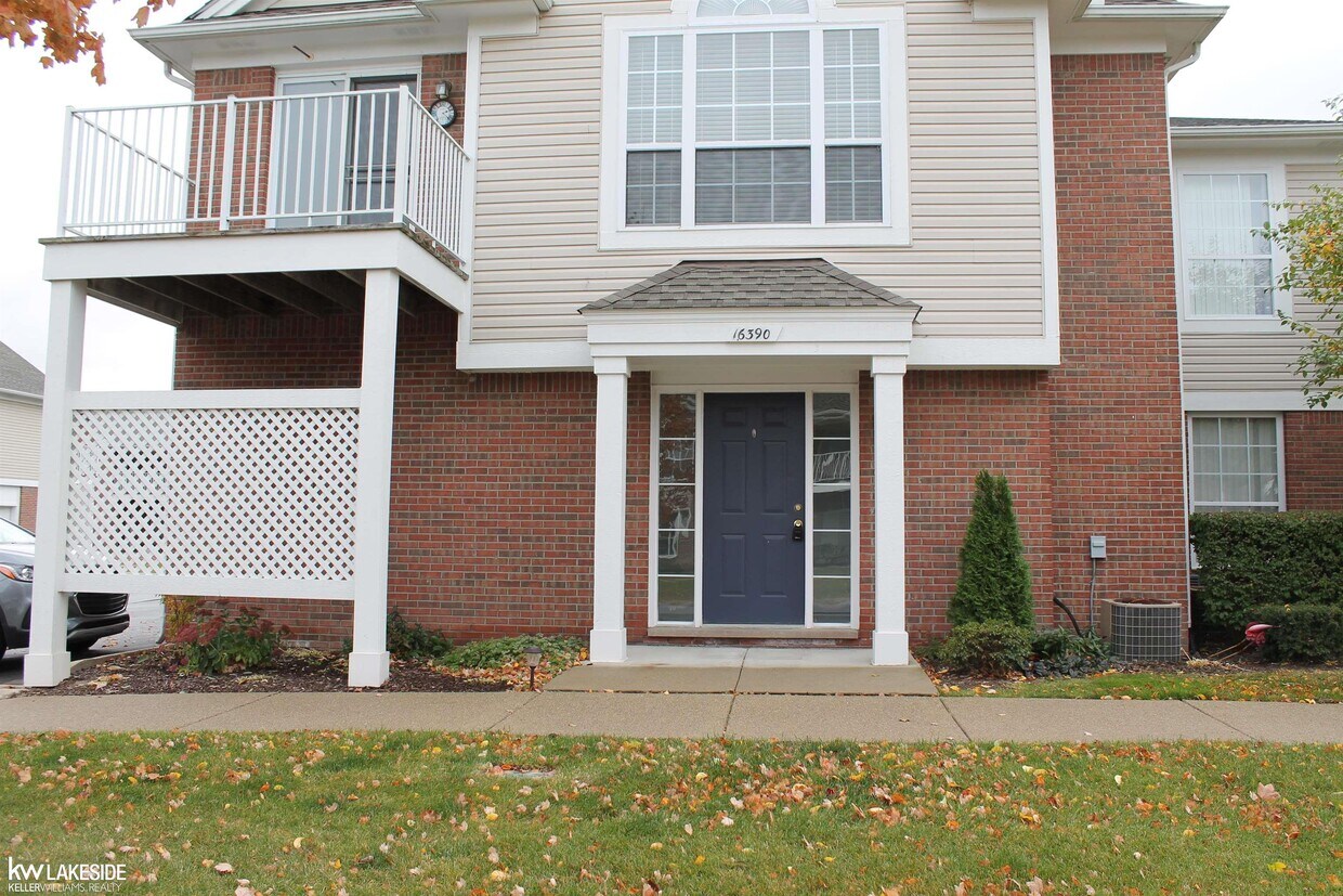 Primary Photo - 16390 Chatham Dr