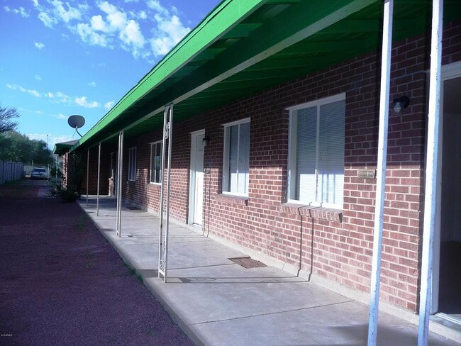 Foto del edificio - 259 W Tamarisk St