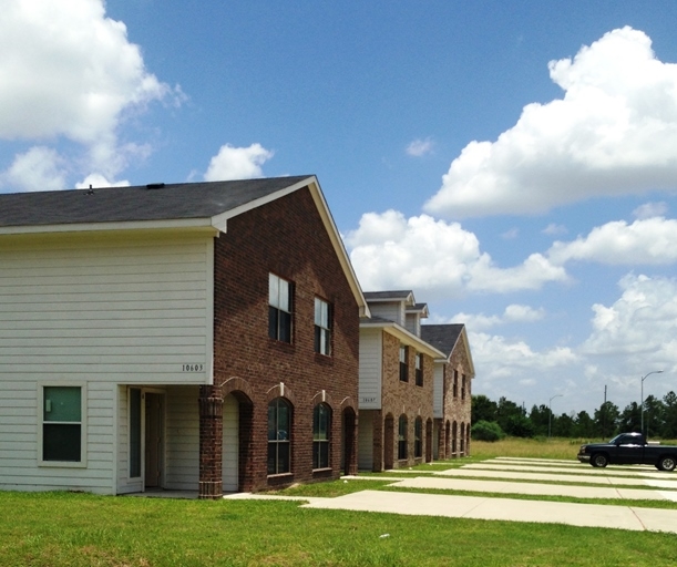 Building Photo - Pine Landing Townhomes