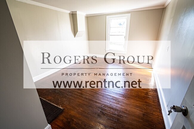 Foto del edificio - 904 Southern Pine St