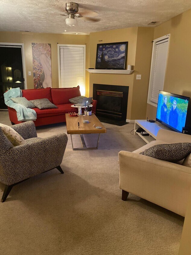 283 Waterdown Dr Unit 7Alvin, Fayetteville, NC 28314 Condo for Rent