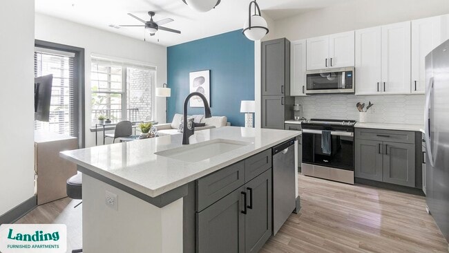 Building Photo - 944 Broadcast Pl