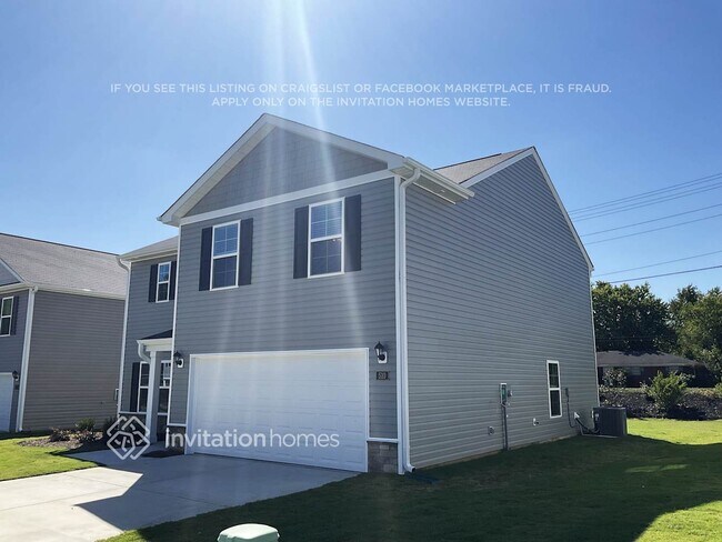 Foto del edificio - 510 Jack Pine St