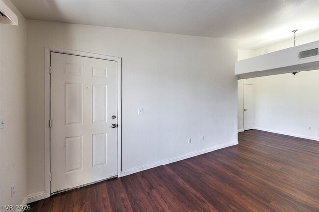 Building Photo - 7885 W Flamingo Rd