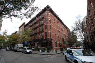 Foto del edificio - 110 Bedford St