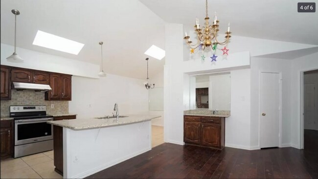 Foto del edificio - 2809 Stoneridge Dr
