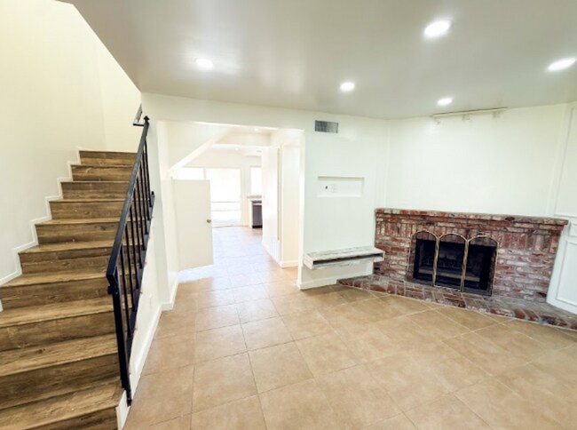 Foto del edificio - 15224 Shadybend Dr