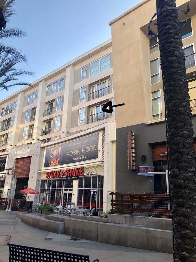Exterior - 250 N 1st St
