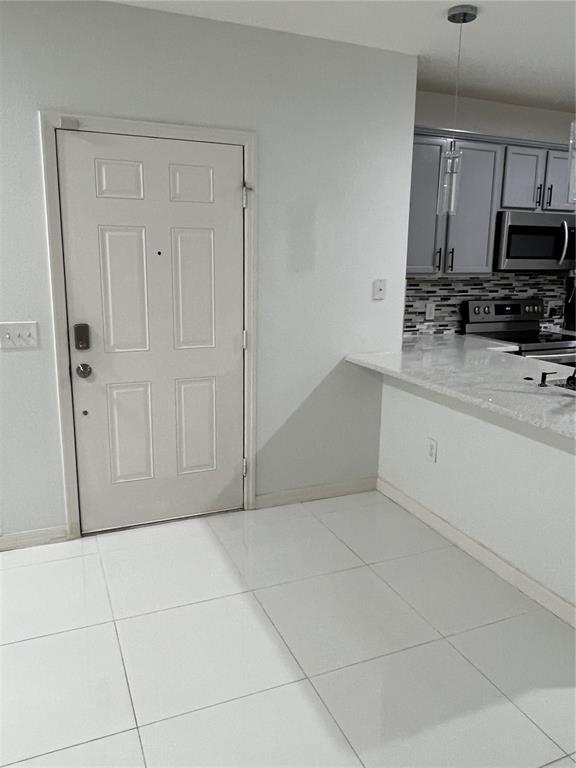 Foto del edificio - 2346 Chatham Pl Dr