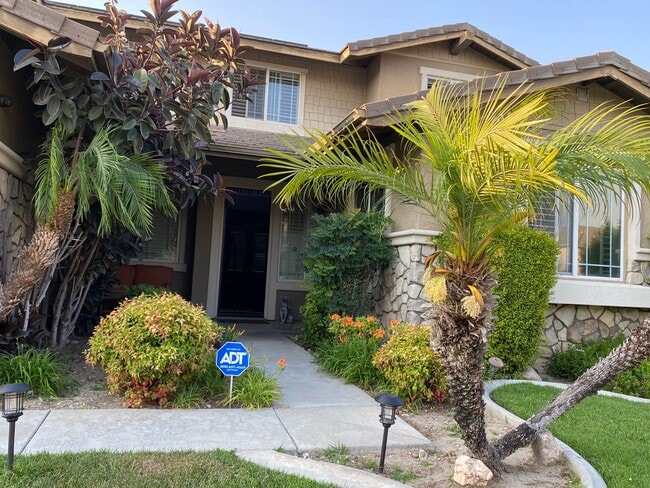 Building Photo - 12246 Chicory Ct