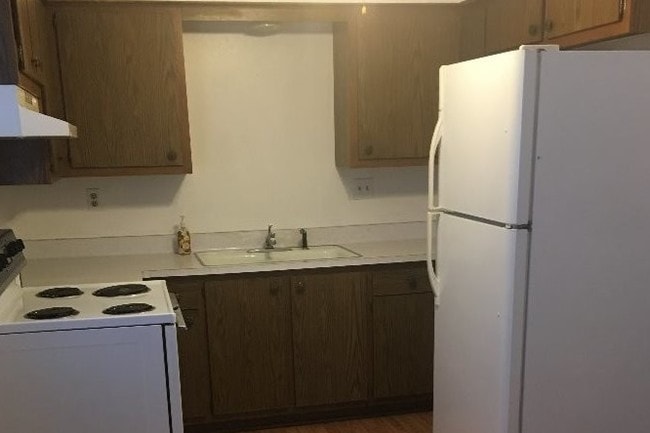 Stove and Fridge - 1960 S 79th St