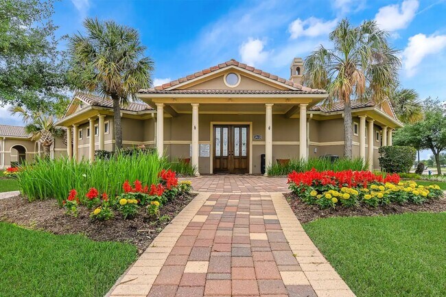 Foto del edificio - 18011 Darling Point Ct