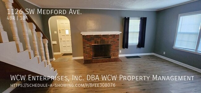 Building Photo - 1126 SW Medford Ave