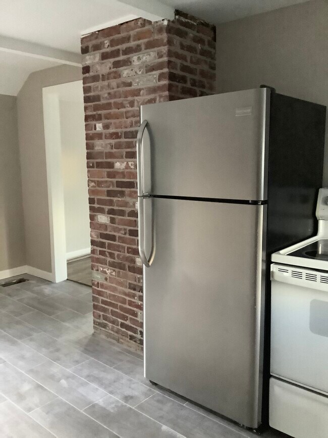 Foto del edificio - 172 Loudon Rd