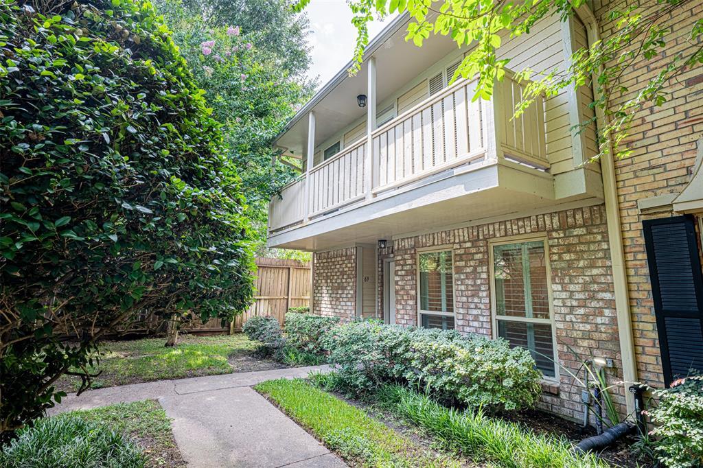 727 Bunker Hill Rd Unit 69, Houston, TX 77024 Condo for Rent in