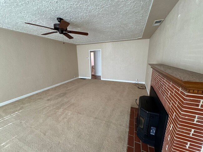 Foto del edificio - 1201 W Elm St