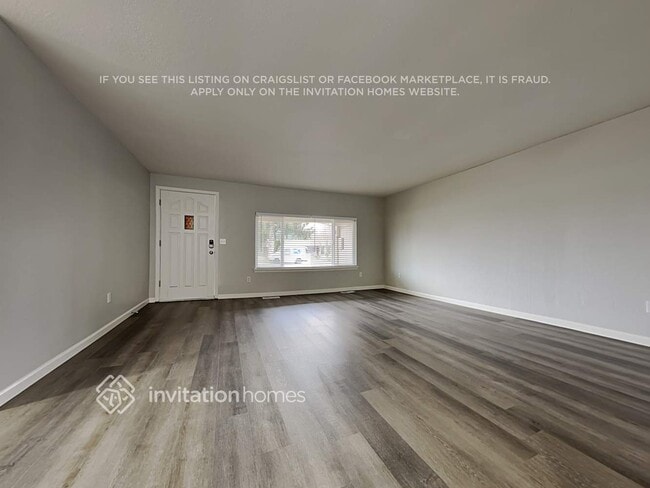 Building Photo - 5526 63rd Ave SE
