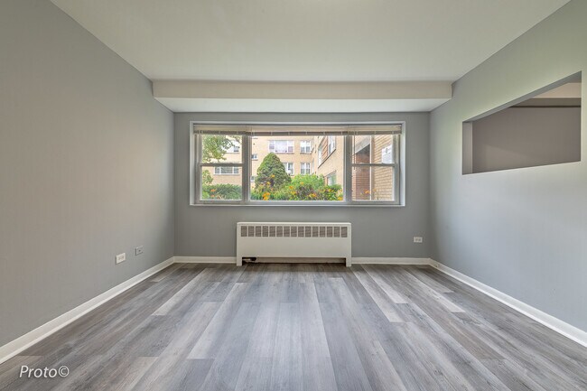 Foto del edificio - 6119 N Seeley Ave